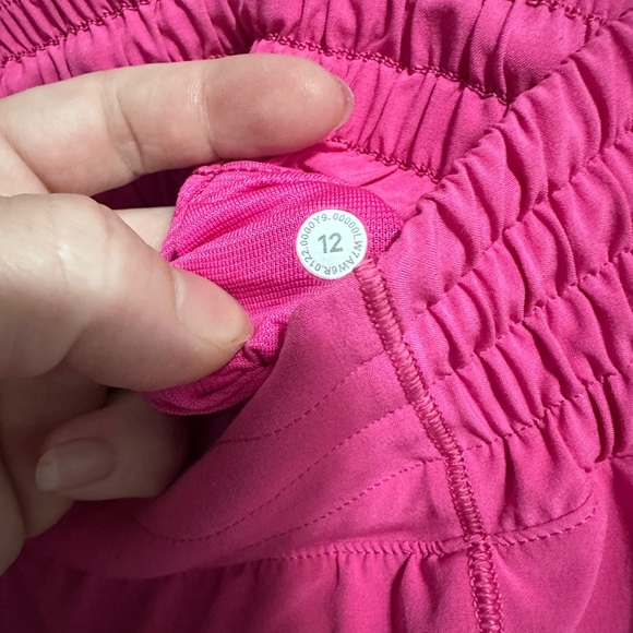 Size 12 - Picture 2 of 2